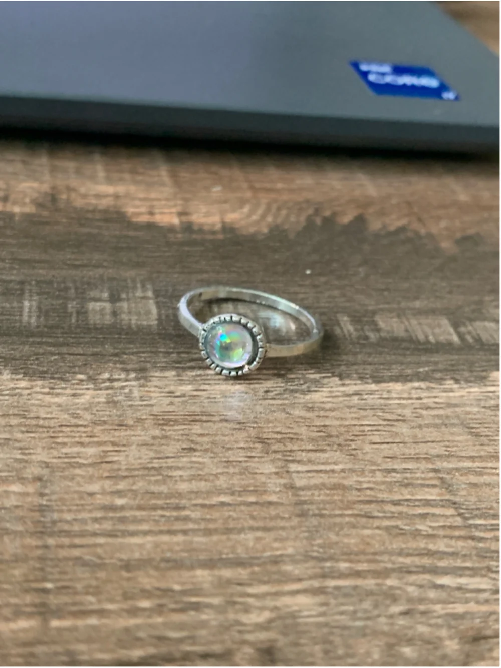 Women's Unbranded Ring One Size Silver White Iridescent Stone